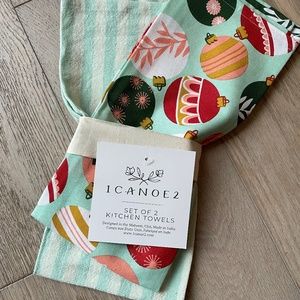 Holiday kitchen towels, set of 2